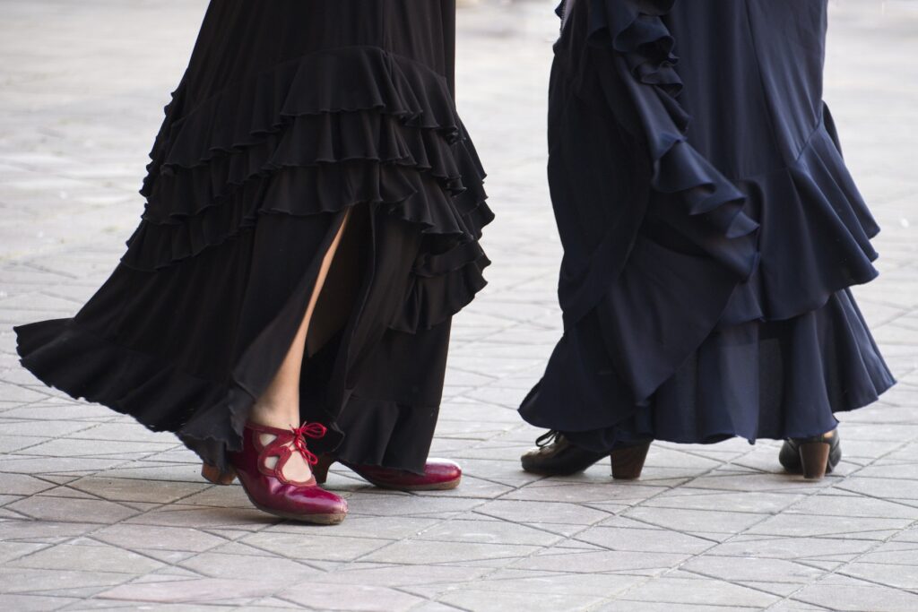 Flamenco dancers in the Plaza de Espanya of Seville