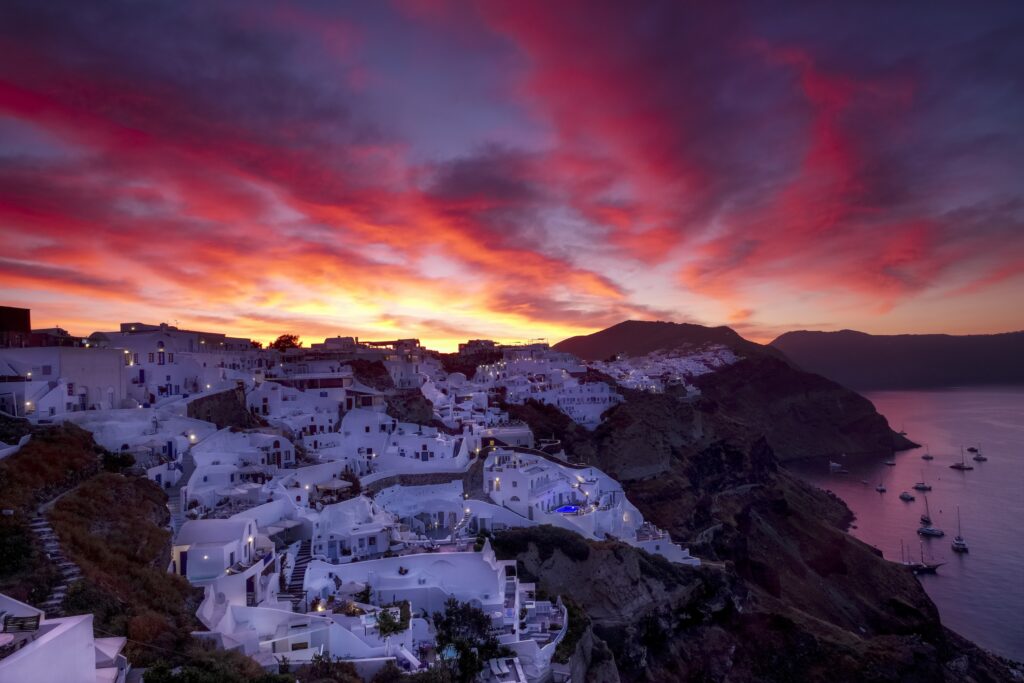 Sunset on a Santorini photography tour